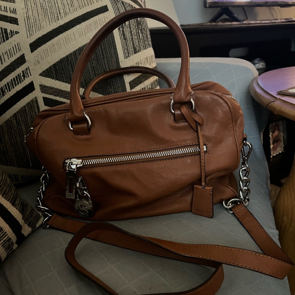 👜 Micheal Kors leather brown purse